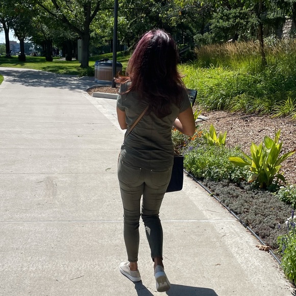 Meet your Posher, Annie - Picture 1 of 1